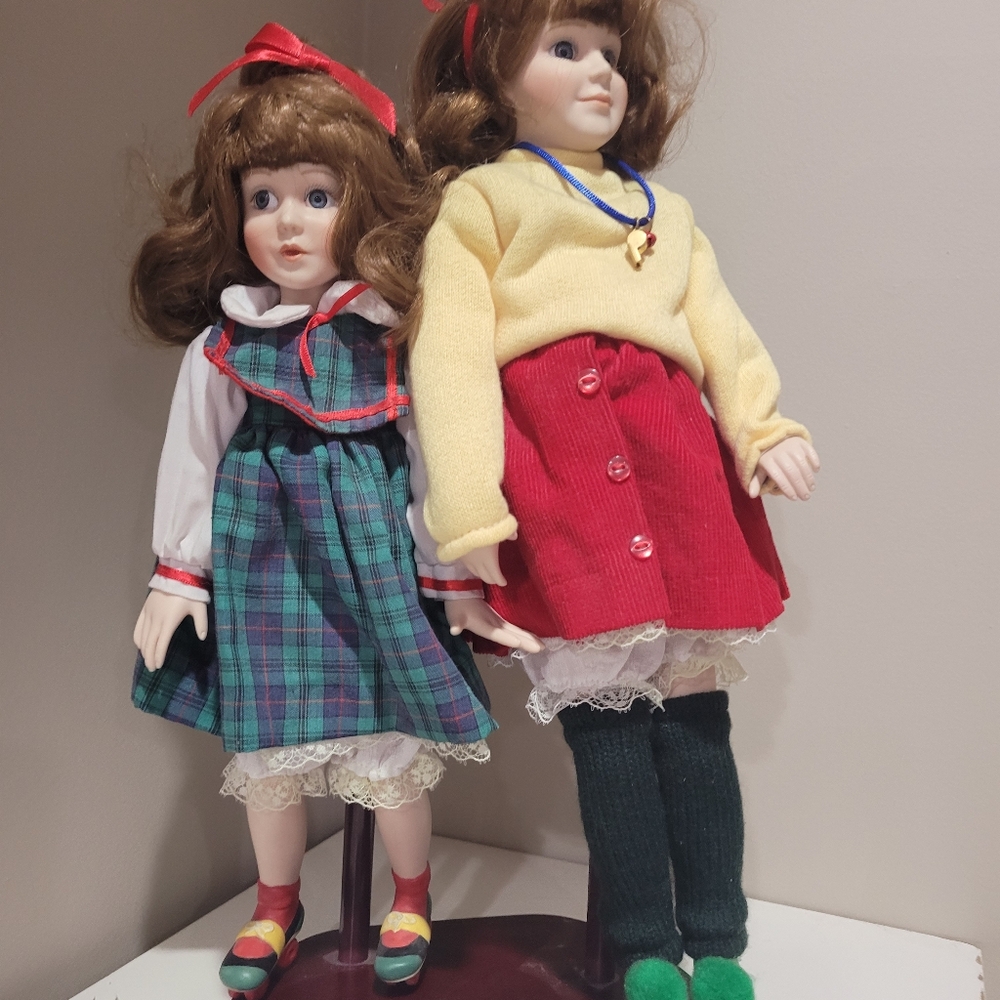 Lenox Roller-skating sisters set